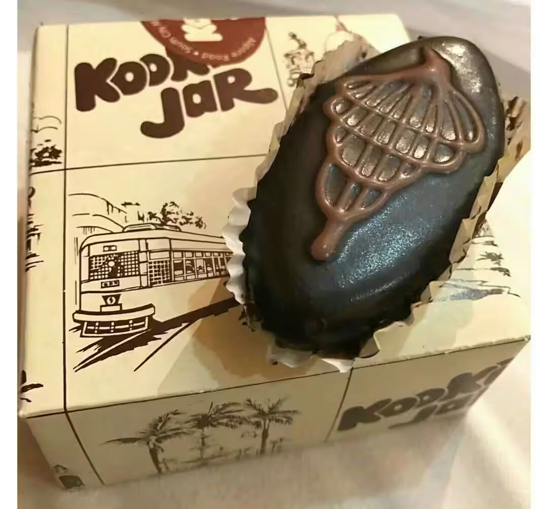 Chocolate Boat Pastry - Kookie Jar